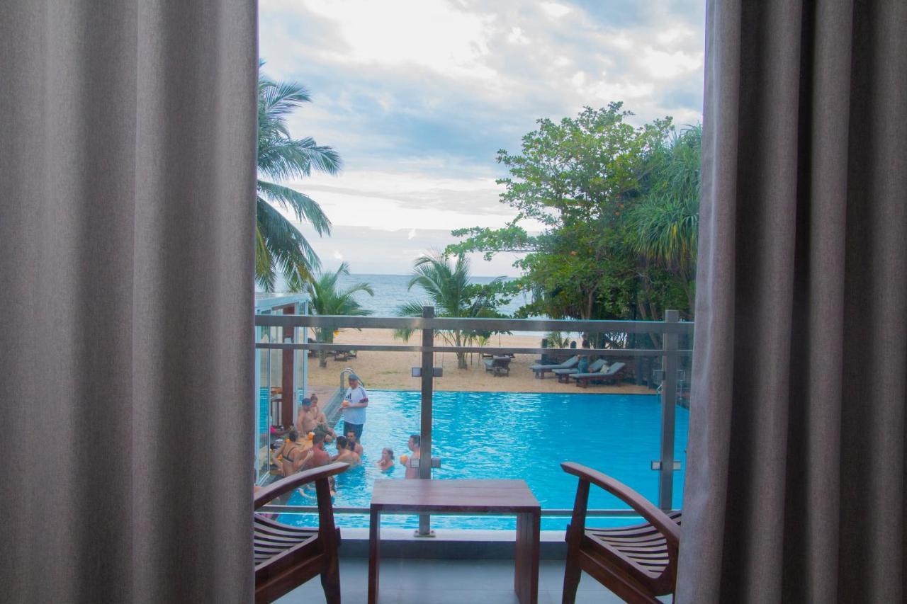 Marakolliya Beach Resort Тангалла Экстерьер фото